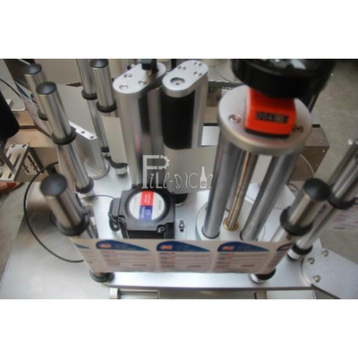 Automatische Vierkante Vlakke Fles Etiketteringsmachine Speciale Gevormde Dubbele Zij Zelfklevende Sticker