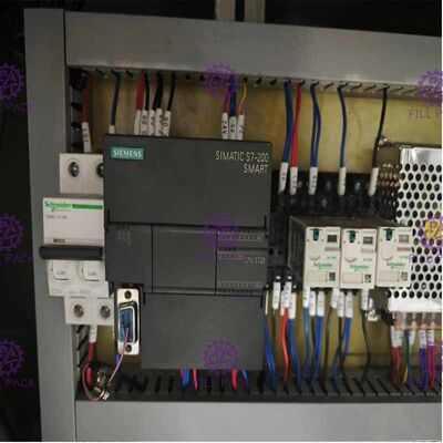 Enige Hoofd Zelfklevende Sticker Etiketteringsmachine 50BPM voor Ronde Fles