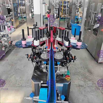 Automatische Vierkante Vlakke Fles Etiketteringsmachine Speciale Gevormde Dubbele Zij Zelfklevende Sticker