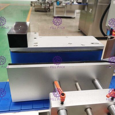 SUS304 40m/Min Flat Bottle Labeling Machine, het Vierkante Instrument van het Flessenetiket