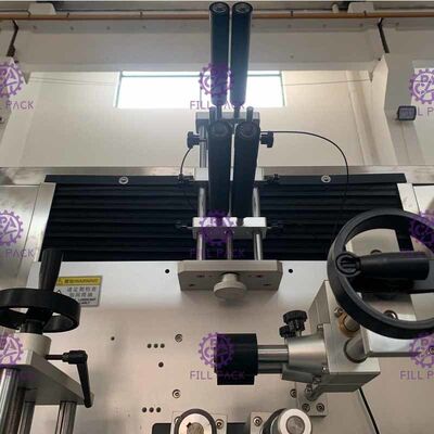 Automatische Etiketteringsmachine voor 2L-HUISDIERENfles en Kroonkurk