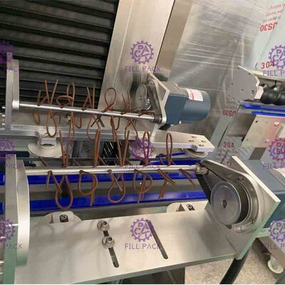 Dubbele Drijf Vier Bladen Geïnstalleerde Fles Etiketteringsmachine met Panasonic-Bestuurder