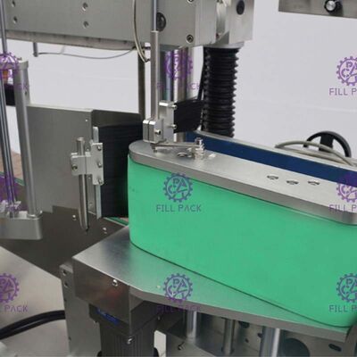 Tweezijdige Sticker Etiketteringsmachine voor de Flessennauwkeurigheid van het Glasbier +/- 1mm
