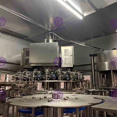 Hoge Capaciteits Drinkwater het Vullen Installatie Plastic Fles Verticale het Vullen Machine
