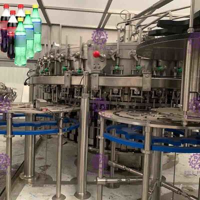 PLC Controle 3 in 1 Sprankelende Drank het Vullen Machine voor HUISDIERENflessen
