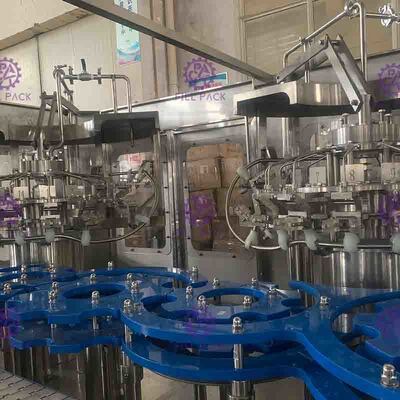 32 - 32 - 10 Flessenvulmachine met schroefvoedingstype voor aluminium deksels