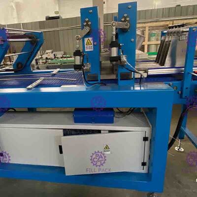 Volledig Automatische Lineair krimpt Omslag voor het Plastic Materiaal van de Flessenverpakking met Gedrukte Films