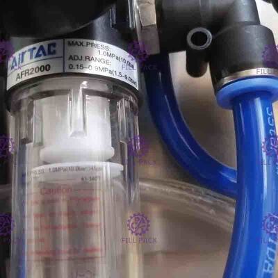 Semi Automatische Bier het Vullen Fles 2 van het Machine Plastic Glas het Apparatenvuller van de Hoofdenlijn