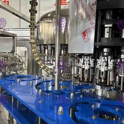 De Machineplc van het glasflessenvullen Productielijn 40 van de Controleazijn Hoofd