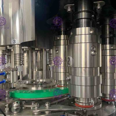 Steriele Hoge Veiligheidswater het Vullen Machine0.5l Plastic Fles Monoblock Aseptische 0.5MPA