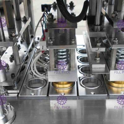 8 de Was van de lijnen het Automatische Kop het Vullen Verzegelende Apparaat van de Machine Verzegelende Verpakkende Installatie