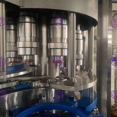 15000BPH 3 in 1 het Drinken van Monoblock Zuivere het Water van de HUISDIERENfles het Vullen Machine die Materiaalroestvrij staal 304 produceren