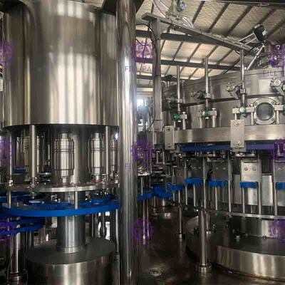 15000BPH 3 in 1 het Drinken van Monoblock Zuivere het Water van de HUISDIERENfles het Vullen Machine die Materiaalroestvrij staal 304 produceren