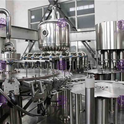 Industriële Autodrank het Vullen de Vullermachine 3 in-1 van de Materiaal Plastic Fles