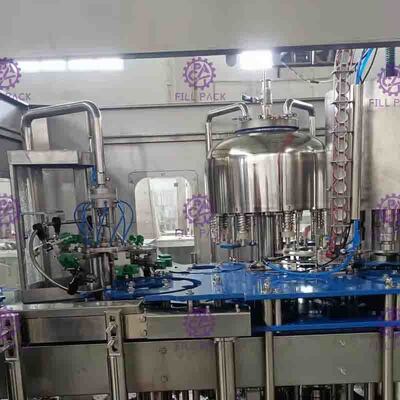 Bottelend het Materiaalsysteem 8000BPH van de centralisatiedrank