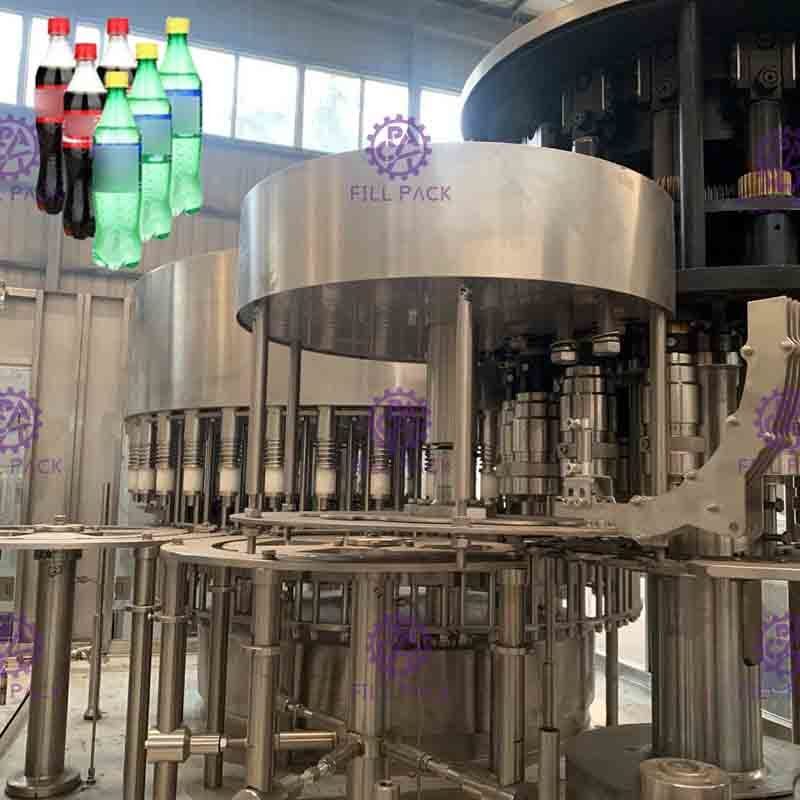 Drinkt HUISDIEREN Plastic Glas 3 in 1 Gelucht Monobloc het Flessenvullenmachine/Materiaal/Installatie/Systeem van het Drankwater